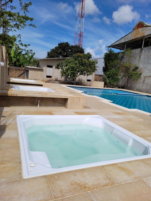 Bazén v ubytování Hotel El Don nebo v jeho okolí