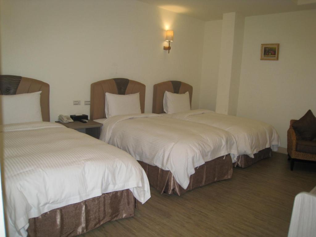 Silia Hostel - Standard Triple Room