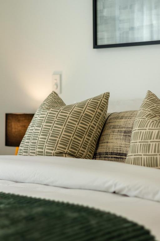 Indulge in Christchurch Hagley Park 2 bed 2 bath - Resim 25