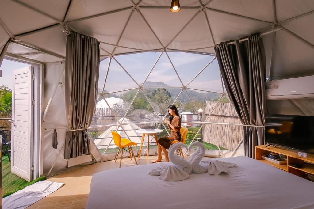 Glamping hill khaoyai - King Kamer Met Balkon