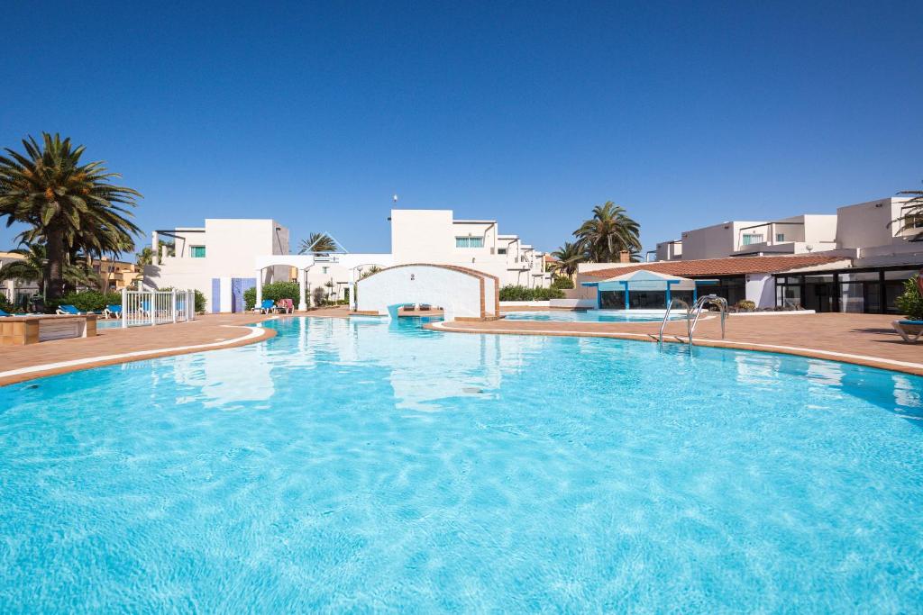 Fotografia z galérie ubytovania Home2Book Comfy Ohana Garden Corralejo, Pool v destinácii Corralejo