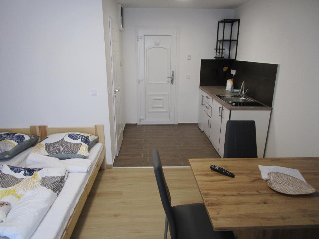 Veroland Magánszálláshely - Apartamento De Una Habitación