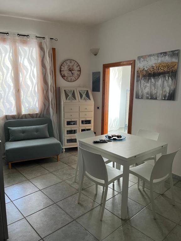 Posezení v ubytování B&B Roseddu