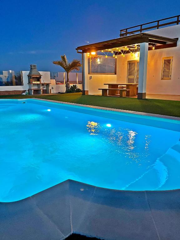Visual Reference: Milú Golf Luxury House Caleta De Fuste Updated Prices 2025