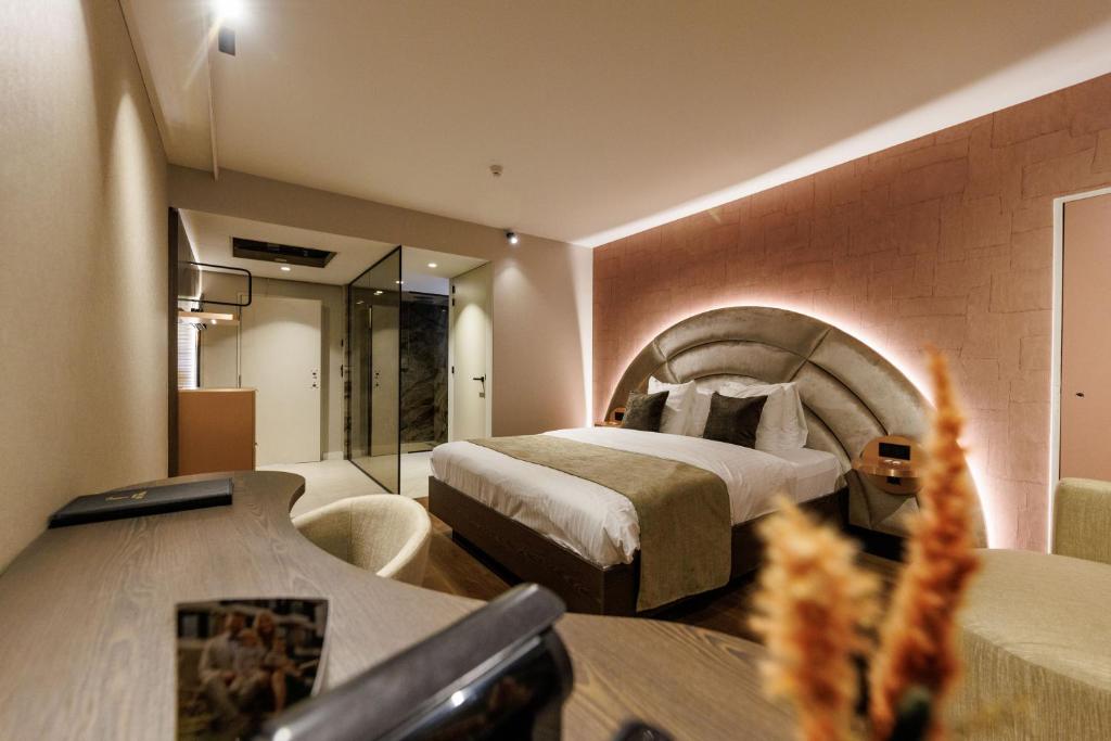 Postel nebo postele na pokoji v ubytování Van der Valk Hotel Beveren