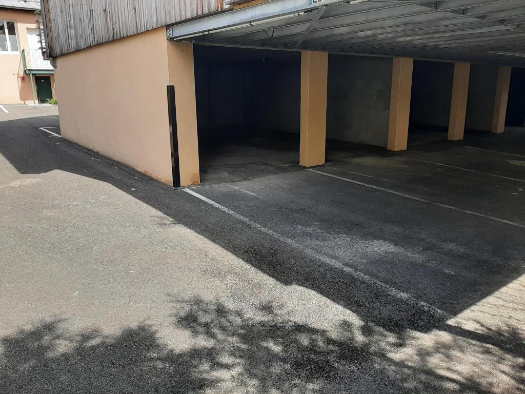 Fotografie z fotogalerie ubytování Hôtel de La Vallée v destinaci Ornans