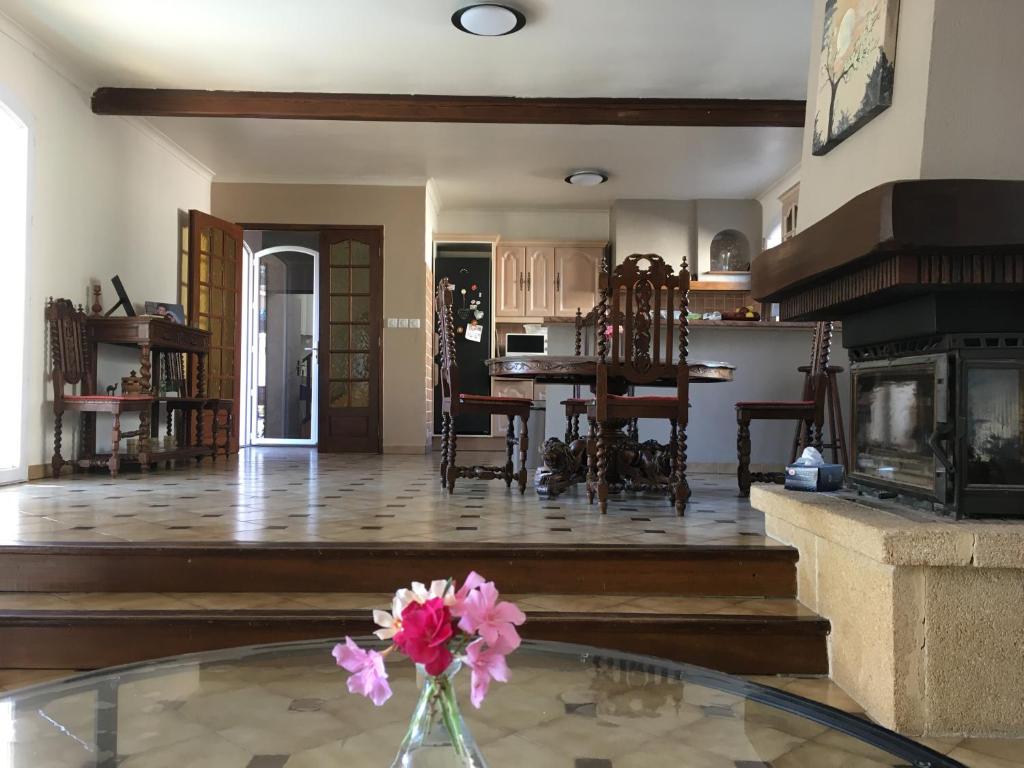 Kuchnia lub aneks kuchenny w obiekcie Charmante villa en Petite Camargue