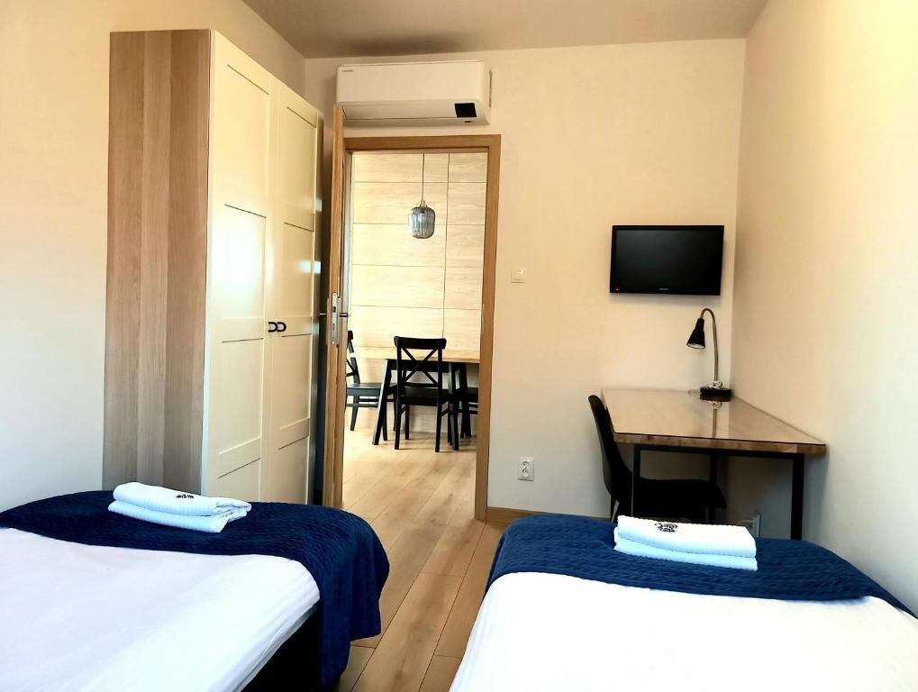 Villa AgaTomDom Gdańsk, Taras-Grill-Kuchnia, 1800m Stare Miasto Gdańsk - 10