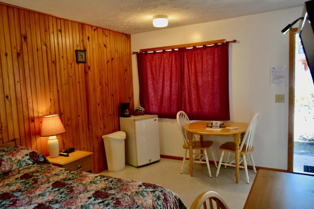 Driftwood Resort Bull Shoals - Habitación Doble Con Vista A La Piscina