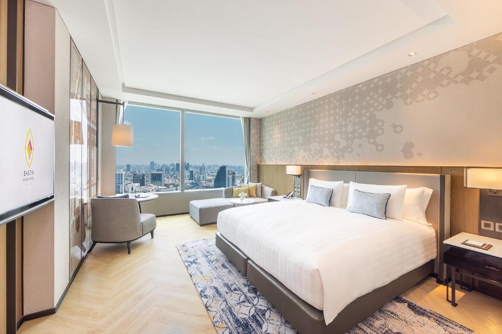 
Deluxe with Lounge Access
