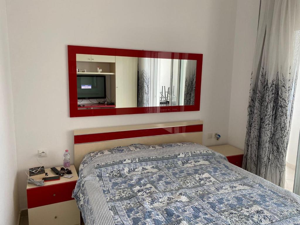 Deluxe Apartments 2&3 - Image 2