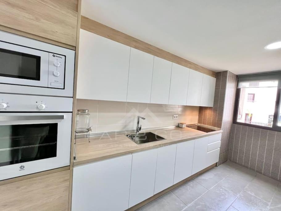 Kuchnia lub aneks kuchenny w obiekcie Oasis & Spa Apartment