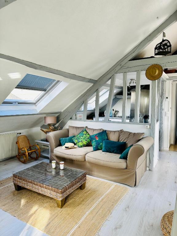 Posedenie v ubytovaní LA CABANE NORMANDE APPARTEMENT 2 à 4 pers