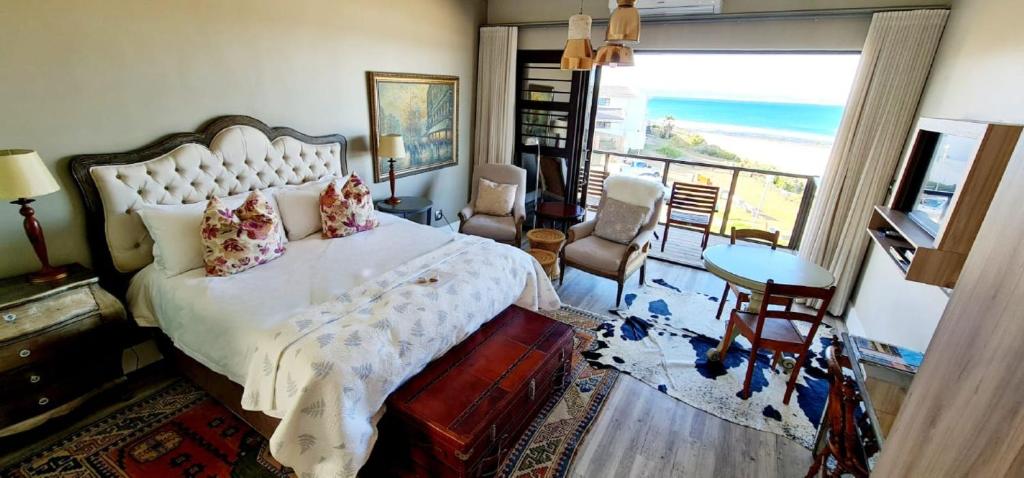 On the Beach Guesthouse Jeffreys Bay - Deluxe Studio