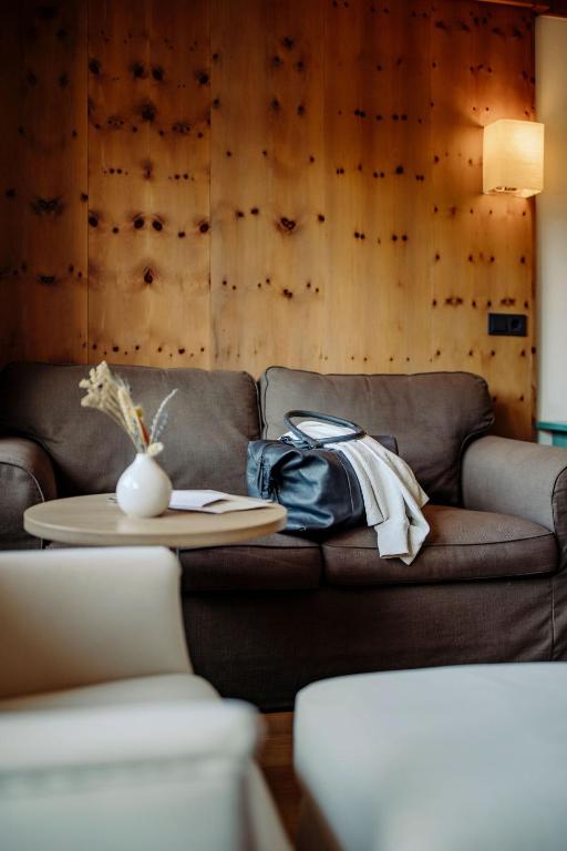 Posezení v ubytování Familien- & Gartenhotel Theresia 4-Sterne Superior