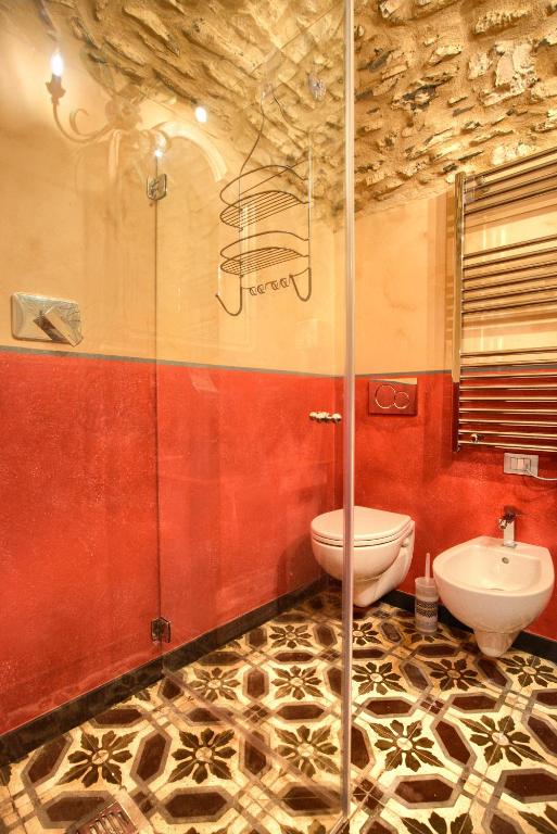 Koupelna v ubytování Casa Cannella con AC e wifi in borgo ligure