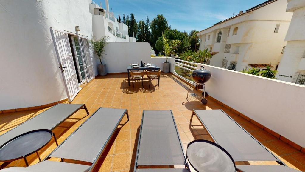 Balkón alebo terasa v ubytovaní El Dorado Marbella - Totally Renovated Apartment