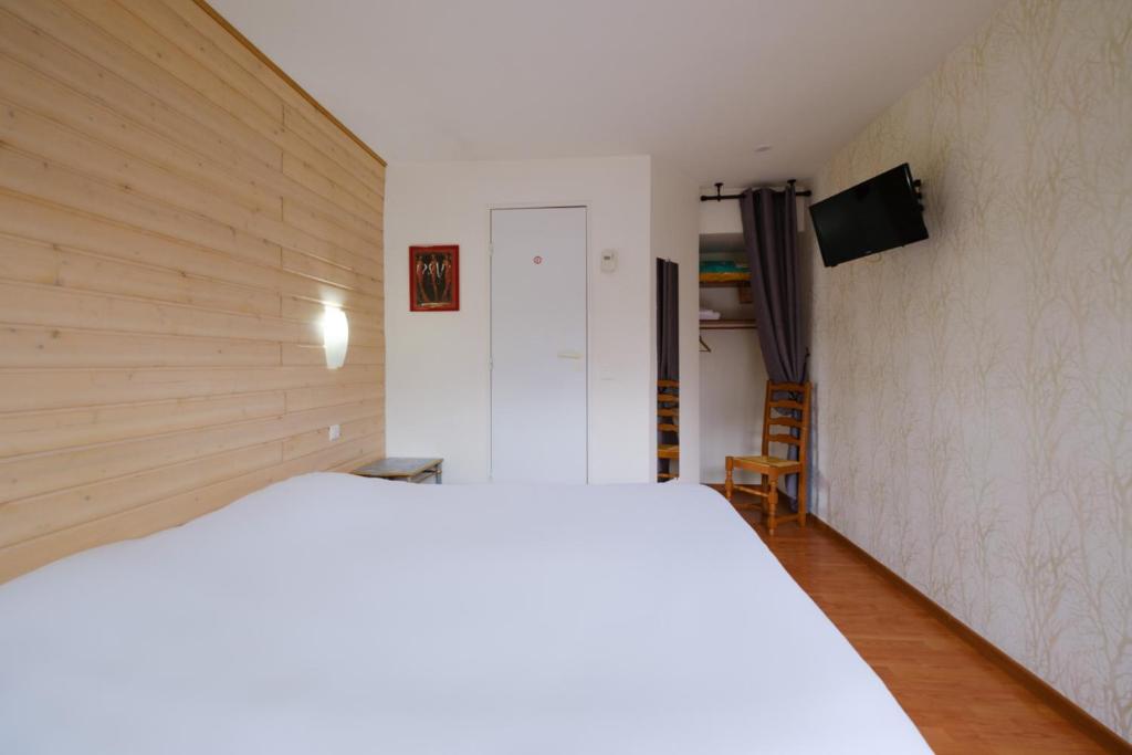 Postel nebo postele na pokoji v ubytování Eqynox Hotel
