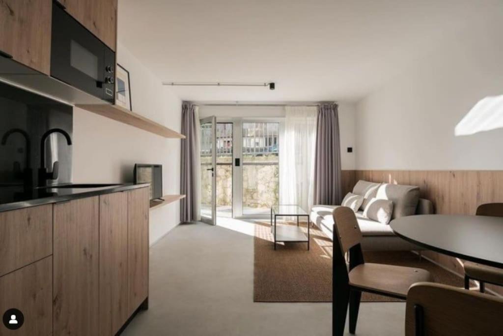 Kuchyňa alebo kuchynka v ubytovaní Moderno Apartamento San Antoniño Hapartments