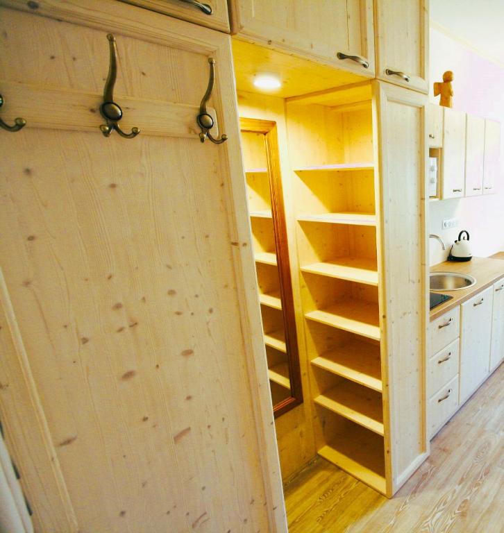 Kuchyň nebo kuchyňský kout v ubytování Stylový vesnický apartmán v soukromí M. Skála Český Ráj