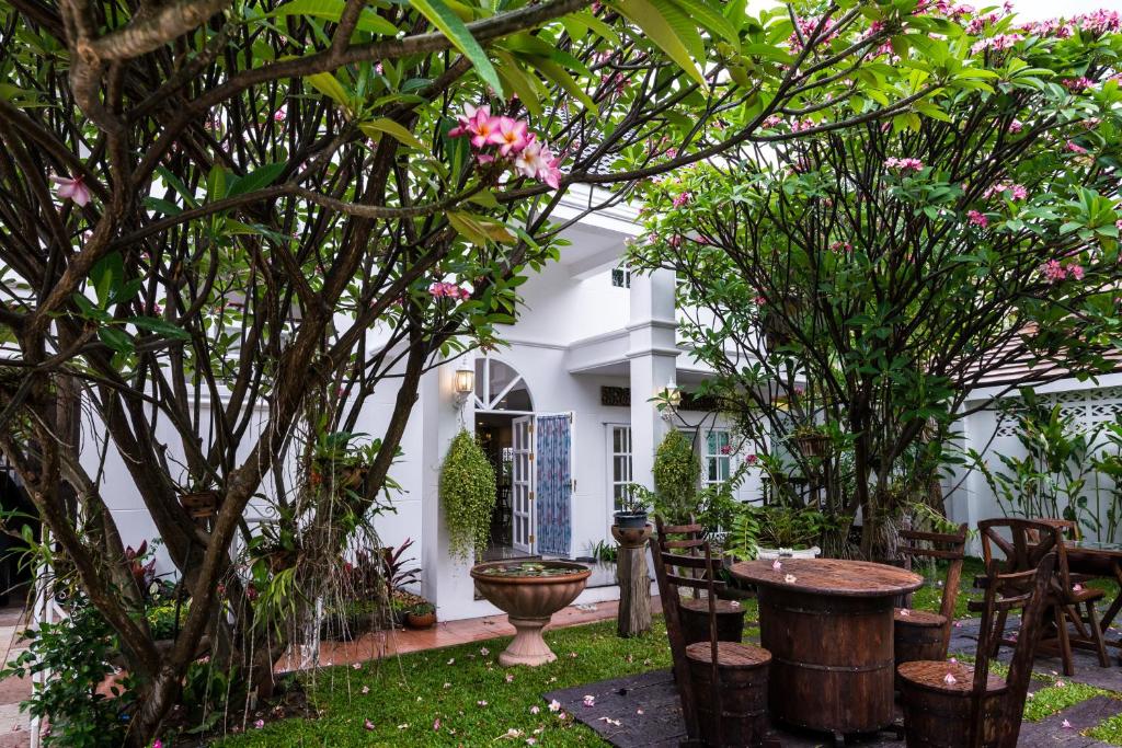 O grădină în afara Chiangmai Singharat Road Villa