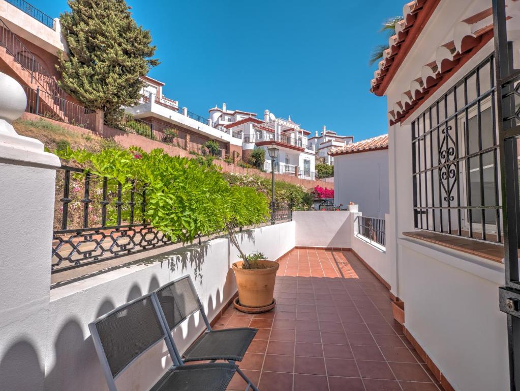 Balkón alebo terasa v ubytovaní Amazing villa with magical view and pool in Nerja