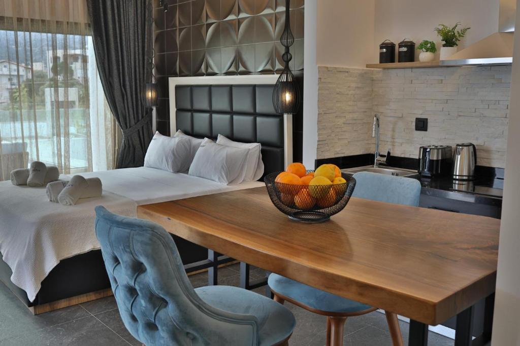 Beach Walk Luxury Suites - 2