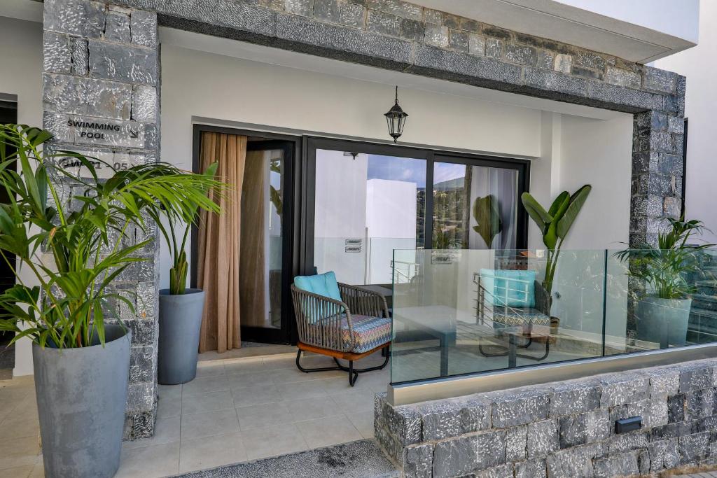 Beach Walk Luxury Suites - 7