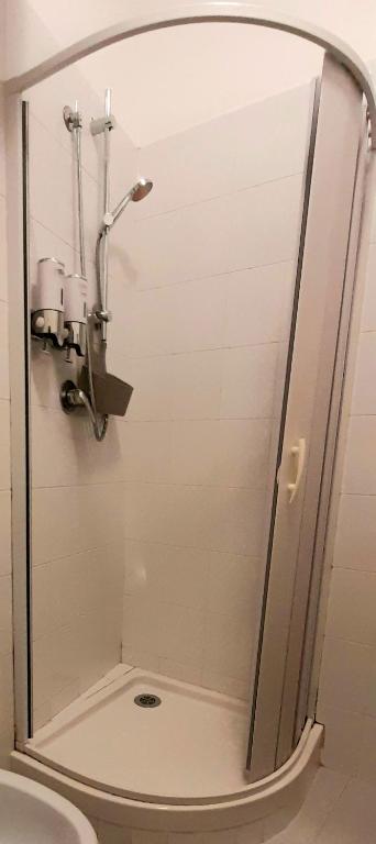 A bathroom at La Perla di Palermo