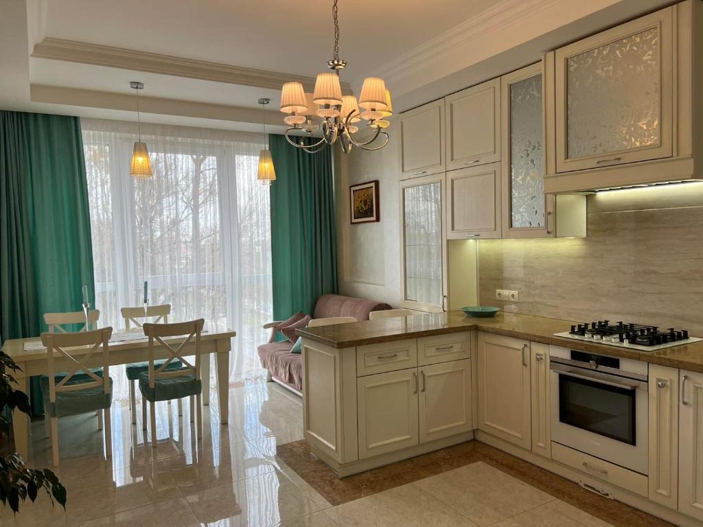 Dapur atau dapur kecil di Apartment Porohova