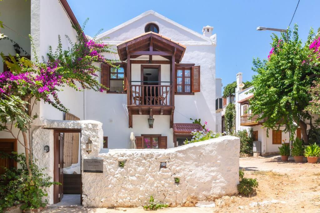 Korsan MinikPretty Two Bedroom Townhouse in Old Town Kalkan, Kalkan Updated 2024 Prices
