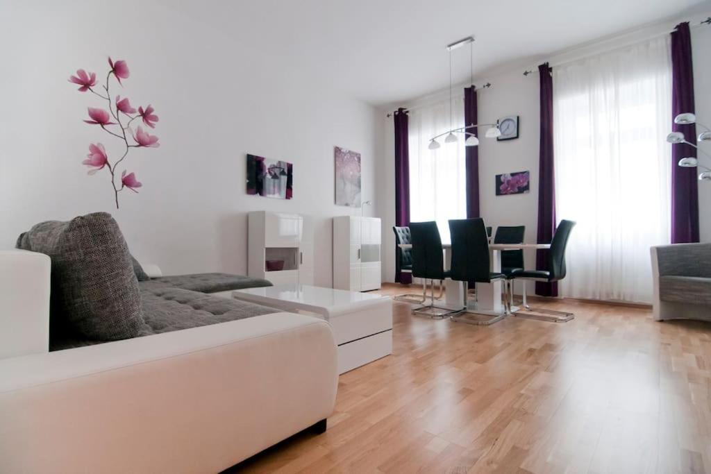 Central Apartment Vienna City Center