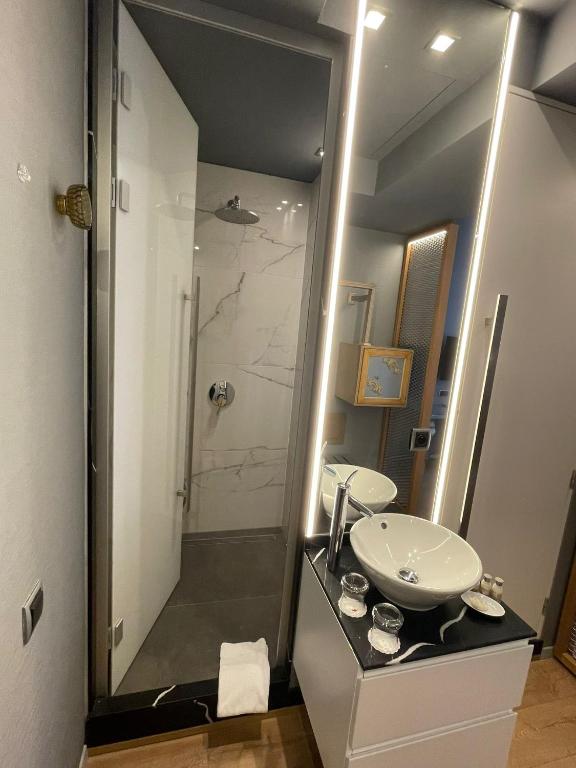 987 Design Prague Hotel - Resim 34