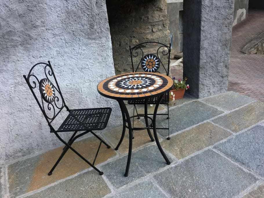 Patio nebo venkovní prostory v ubytování Lo Bòi Avise