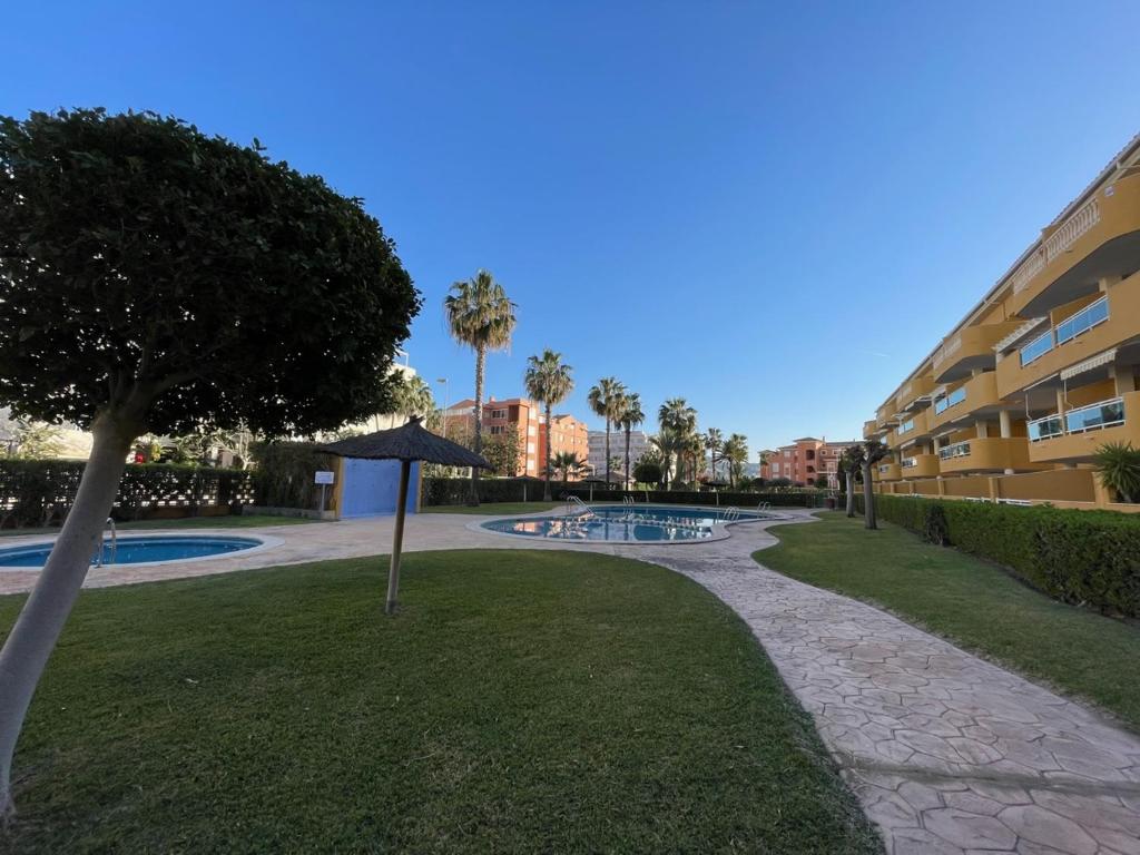 Adosado en planta baja playa de las Marinas, Denia – Precios ...