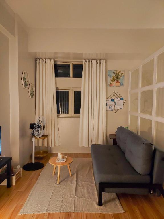 Posezení v ubytování Serenity Suites: Your tranquil gateway!