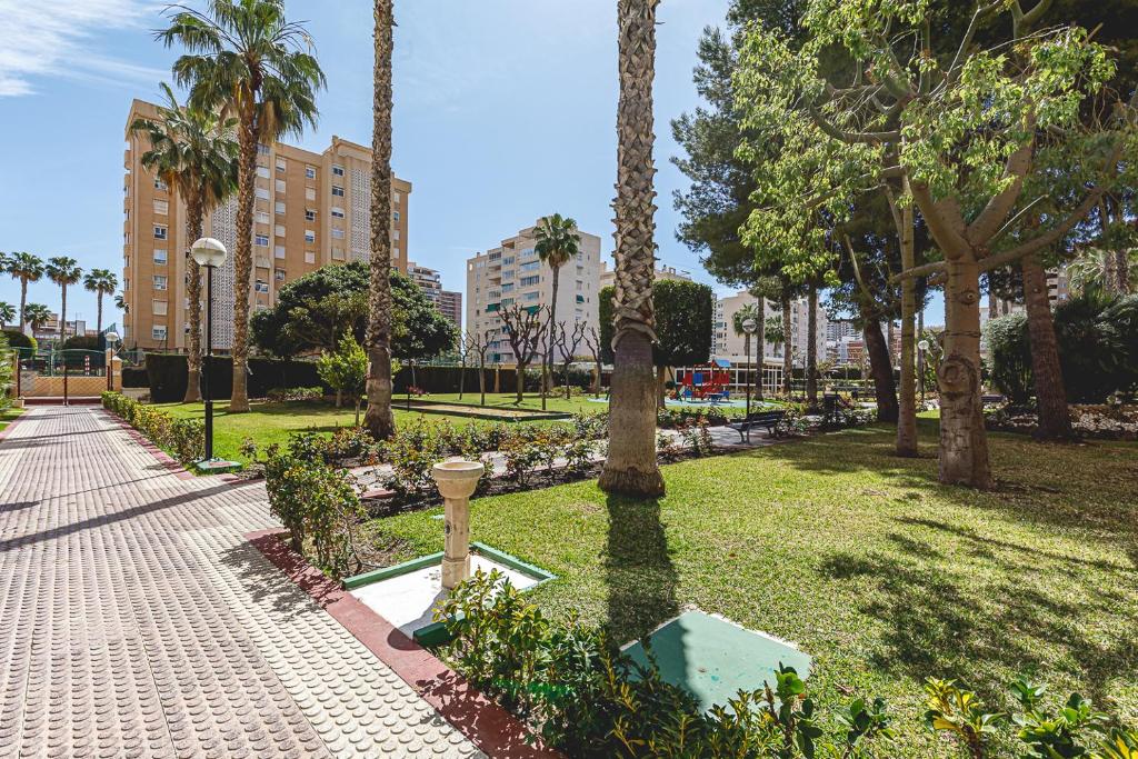 Zahrada ubytování Apartamento con piscina y parking - Playa San Juan