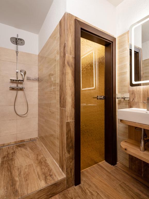 Koupelna v ubytování Wellness Hotel Ondrášův dvůr