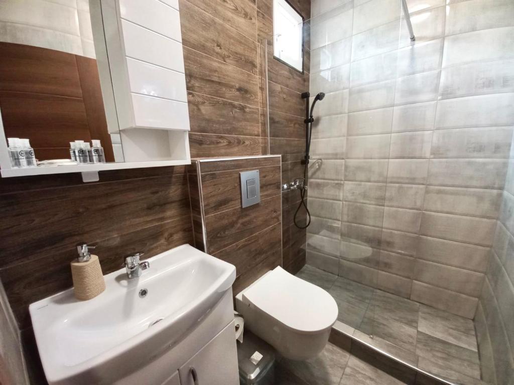 Koupelna v ubytování Apartmani Bosfor