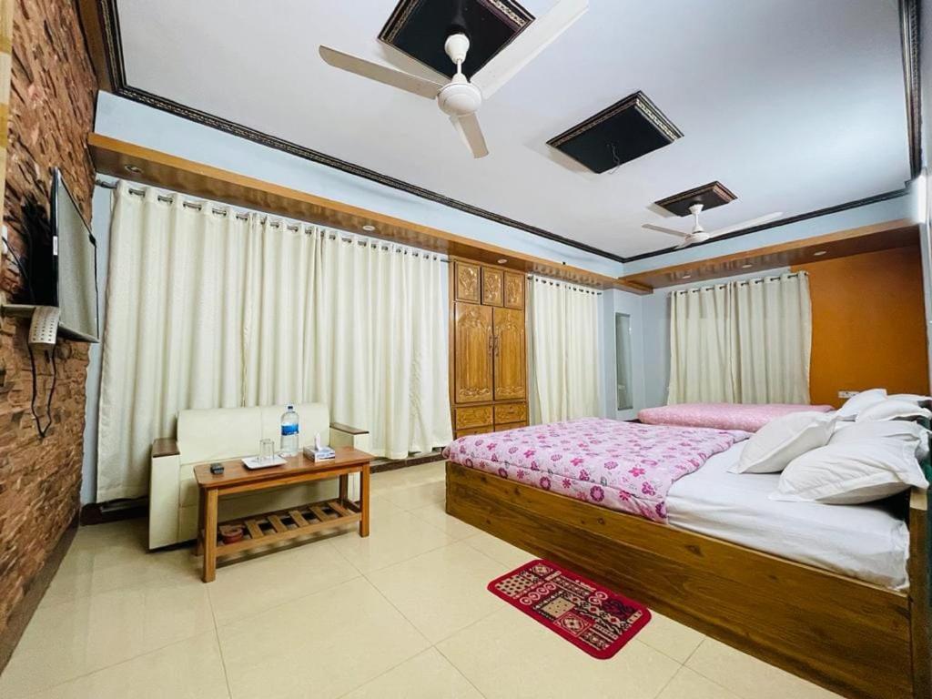 Gallery image of Reem Resort in Cox's Bazar