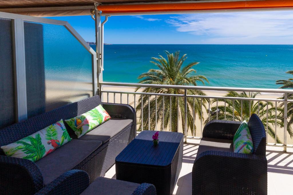 Apartamentos Corona Amazing view Planetcostadorada en Salou, Cataluña