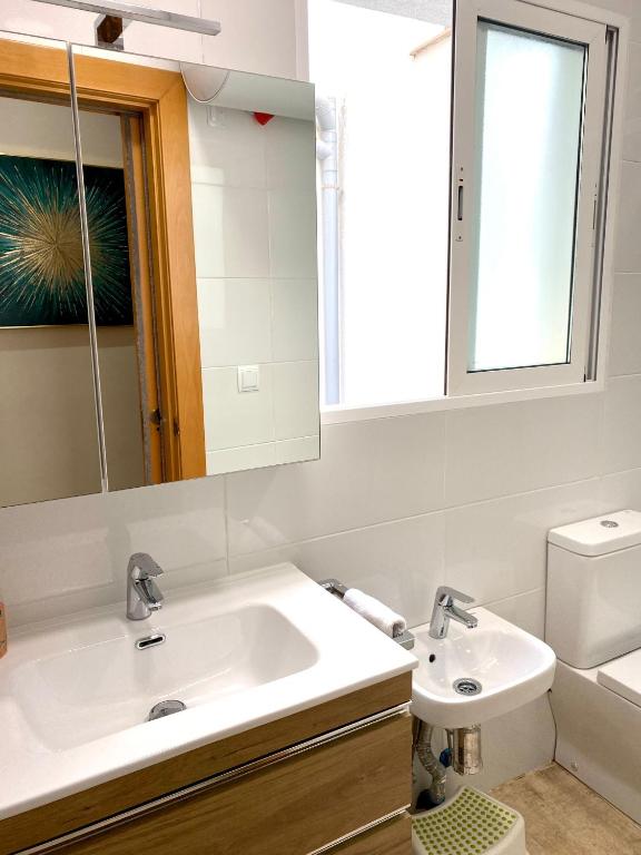 Koupelna v ubytování Apartamento Vinaròs (5 min andando del centro)
