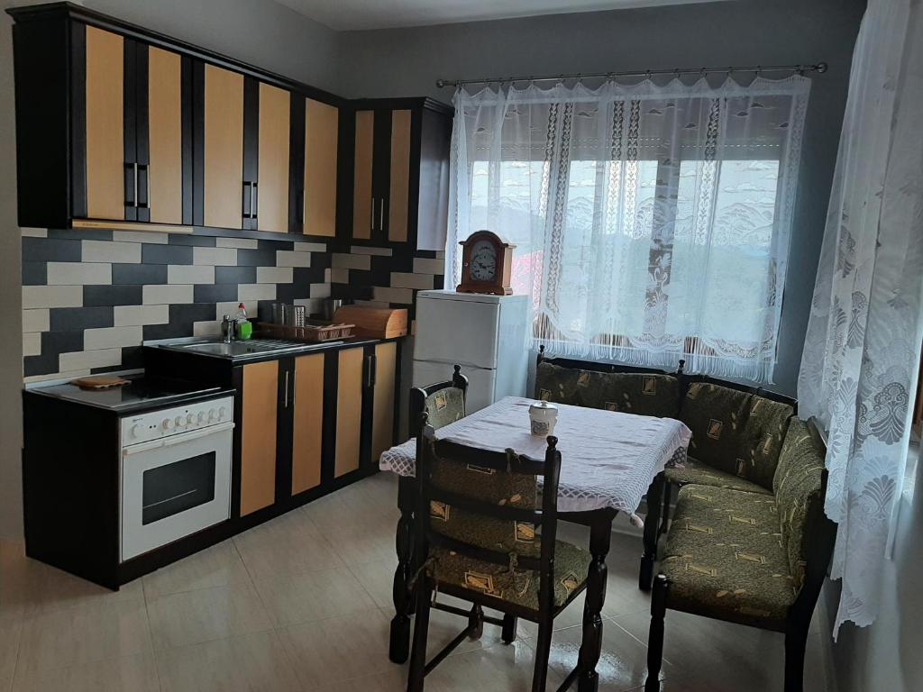 Guesthouse Lula 2 - Image 4