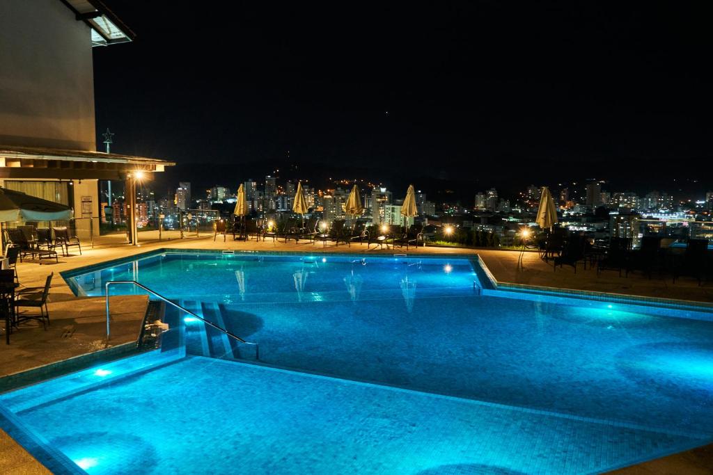 Monthez Hotel & Eventos