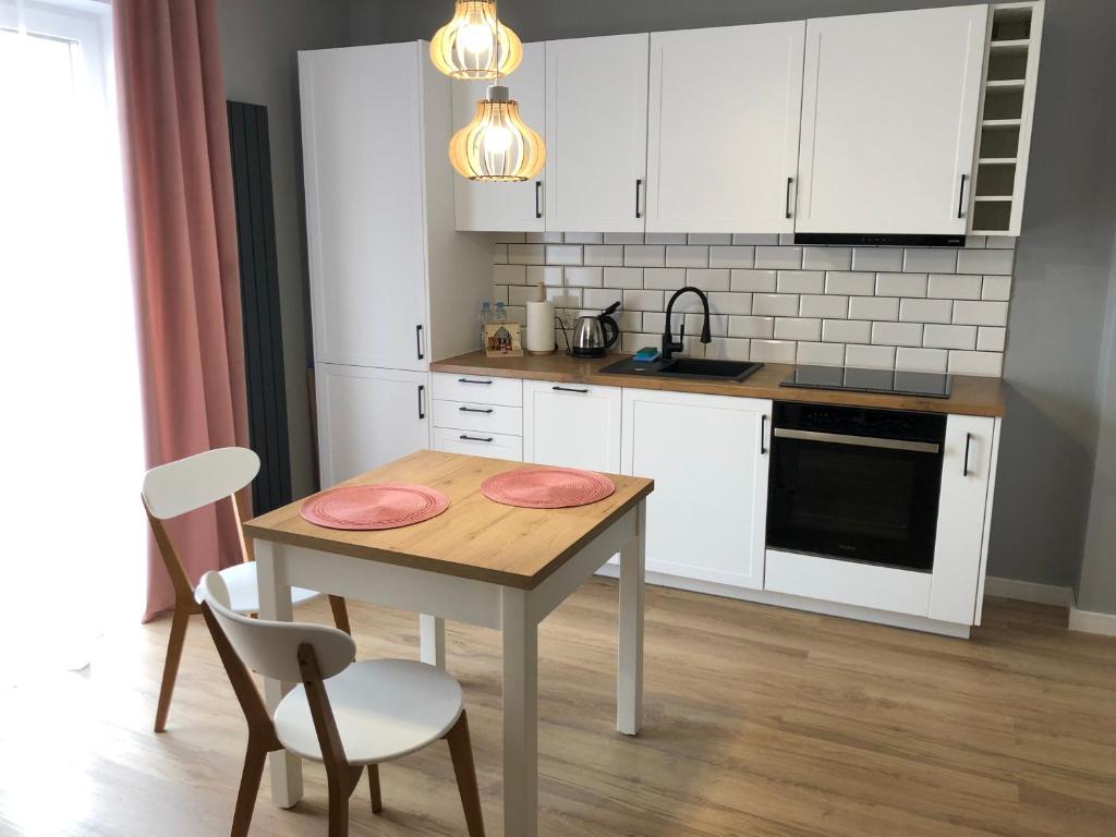 Dapur atau dapur kecil di Apartamenty Ustronie Morskie31C1