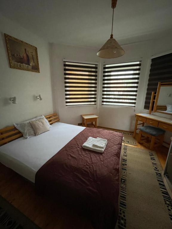 Guest House Luxotel - Double Room With Private Bathroom
