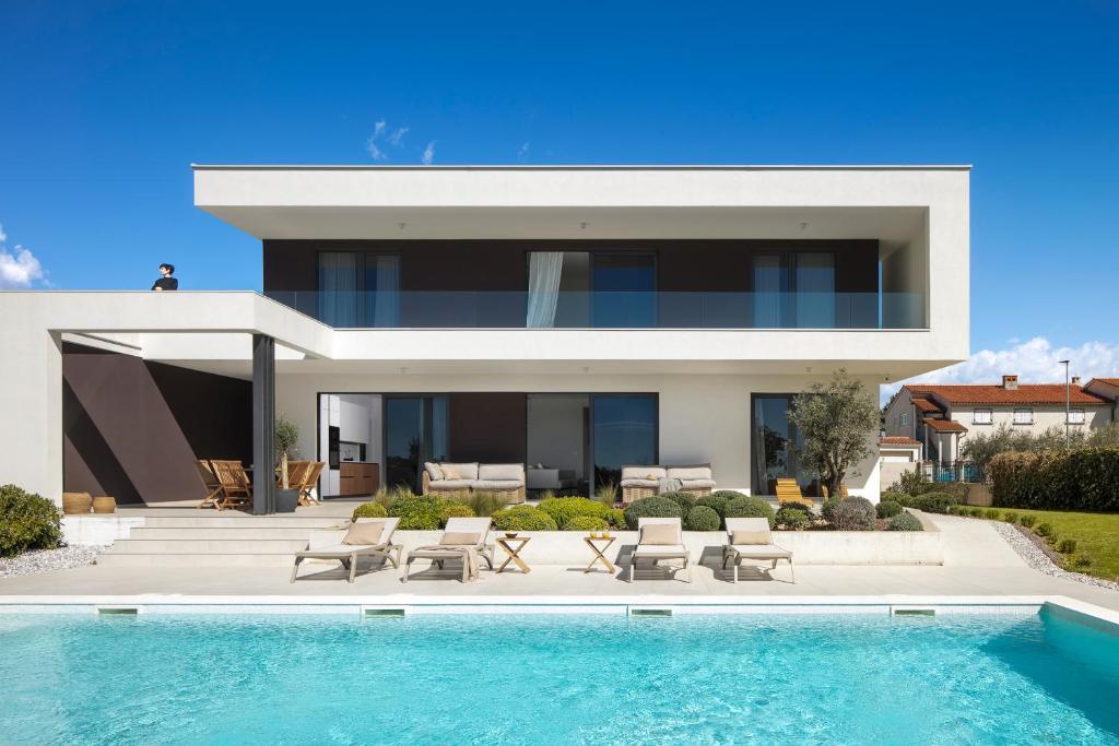Sealine Villa