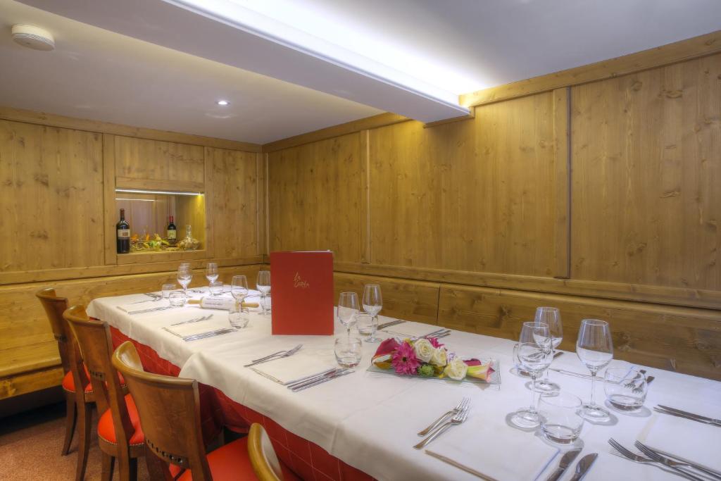 Nápoje v ubytování Locanda Orelli
