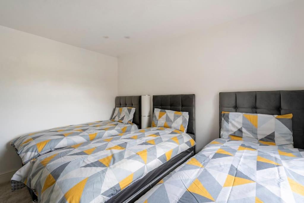 Maybury Maison, Woking (updated prices 2024)