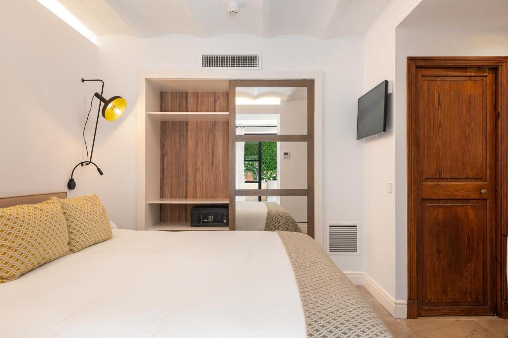 Hotel Can Quetglas - Resim 37